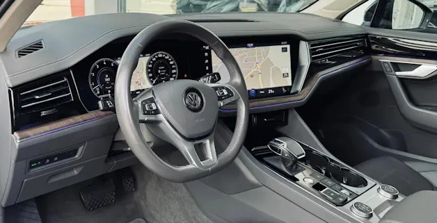 VW Touareg 3.0 TSI Elegance Tiptronic