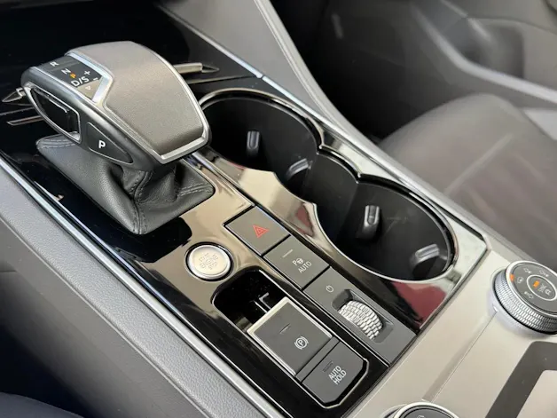 VW Touareg 3.0 TSI Elegance Tiptronic