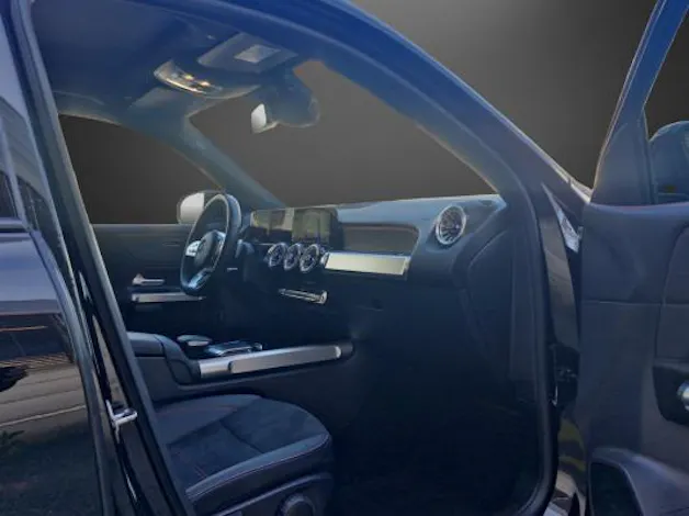 Mercedes-Benz GLB 250 AMG Line 4 MATIC