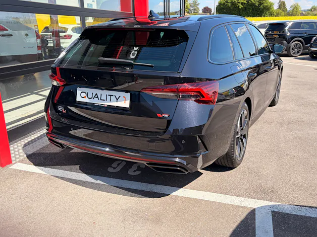 Škoda Octavia Combi 2.0 TSI DSG RS