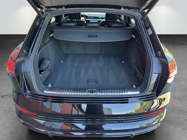 Audi e-tron 55 S Line Black Edition quattro