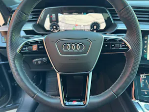 Audi e-tron 55 S Line Black Edition quattro