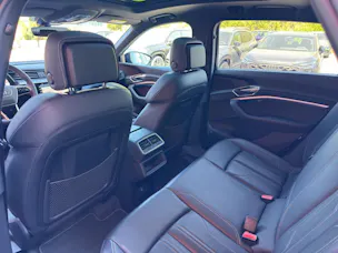 Audi e-tron 55 S Line Black Edition quattro