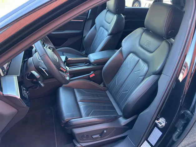 Audi e-tron 55 S Line Black Edition quattro