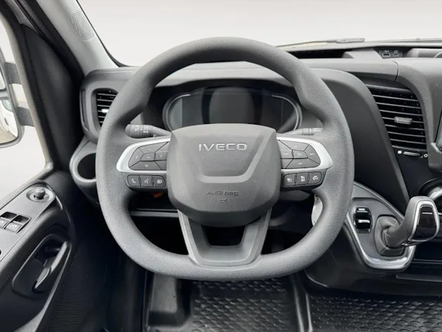Iveco 35S18HA8 mit Hess Kofferaufbau