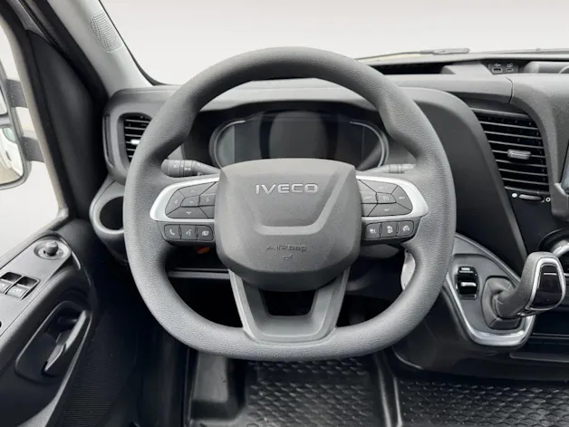 Iveco 35S18HA8 mit Hess Kofferaufbau