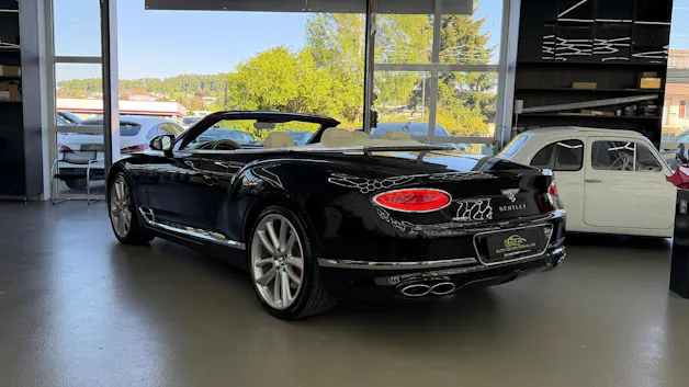 Bentley Continental GTC 4.0 V8