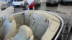 Bentley Continental GTC 4.0 V8