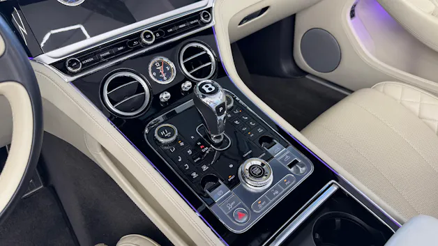 Bentley Continental GTC 4.0 V8