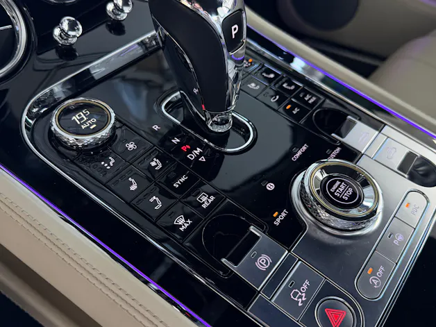 Bentley Continental GTC 4.0 V8