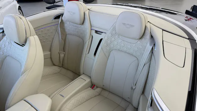 Bentley Continental GTC 4.0 V8