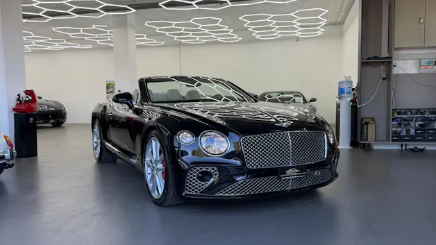 Bentley Continental GTC 4.0 V8