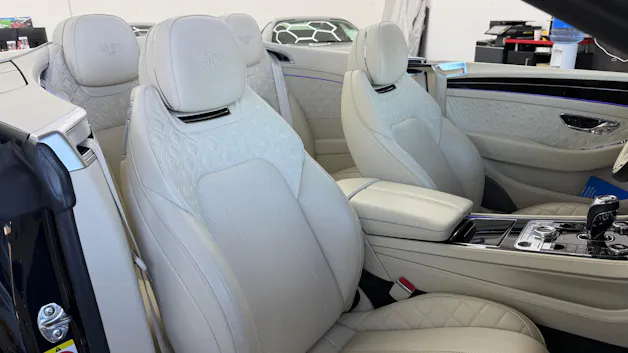 Bentley Continental GTC 4.0 V8