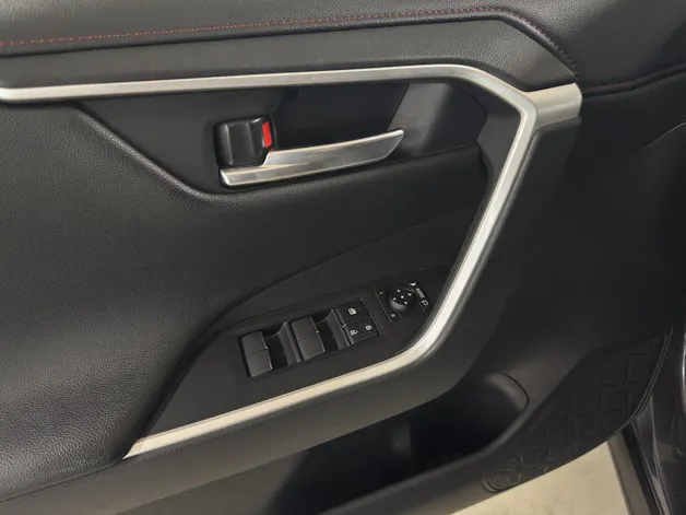 Suzuki Across 2.5 Plug-in-Hybrid Compact Top E-CVT