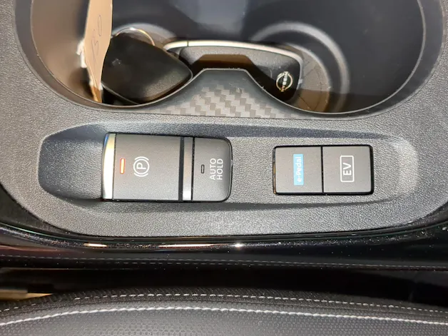 Nissan Juke 1.6 FHEV Tekna