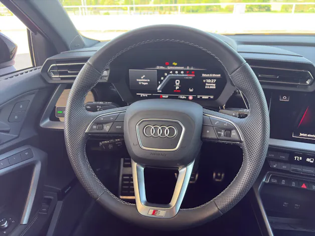 Audi S3 Sportback 2.0 TFSI quattro S-Tronic