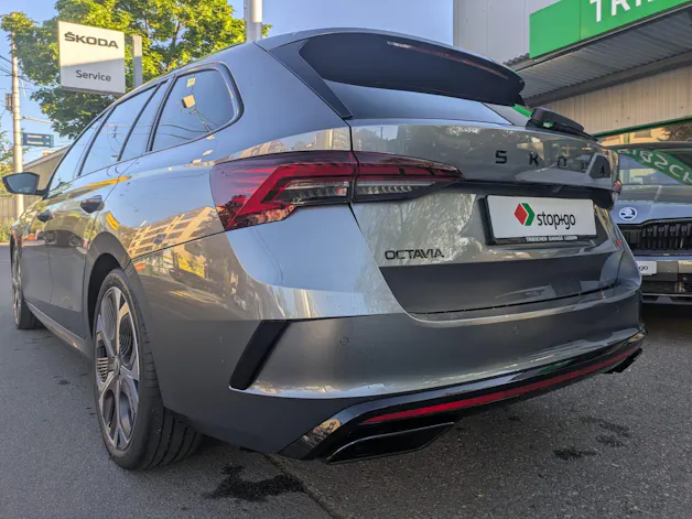 Škoda Octavia Combi 2.0 TSI DSG RS