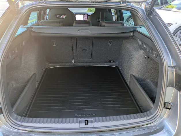 Škoda Octavia Combi 2.0 TSI DSG RS