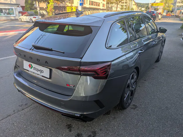 Škoda Octavia Combi 2.0 TSI DSG RS