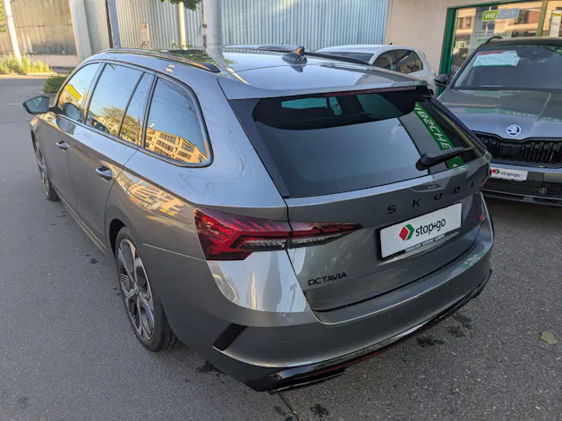 Škoda Octavia Combi 2.0 TSI DSG RS