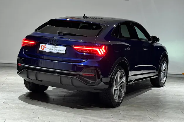 Audi Q3 45 TFSI e S line S-tronic