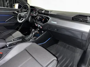 Audi Q3 45 TFSI e S line S-tronic