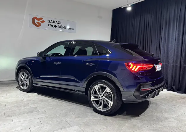 Audi Q3 45 TFSI e S line S-tronic
