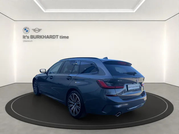BMW 330e xDrive M Sport