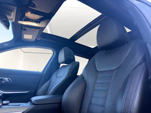 BMW 330e xDrive M Sport