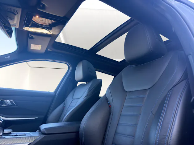 BMW 330e xDrive M Sport