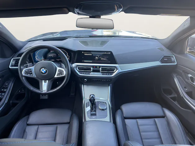 BMW 330e xDrive M Sport