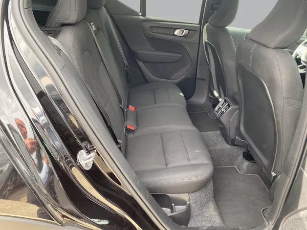 Volvo XC40 B3 Benzin Mild Hybrid Essential DCT