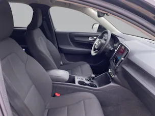 Volvo XC40 B3 Benzin Mild Hybrid Essential DCT