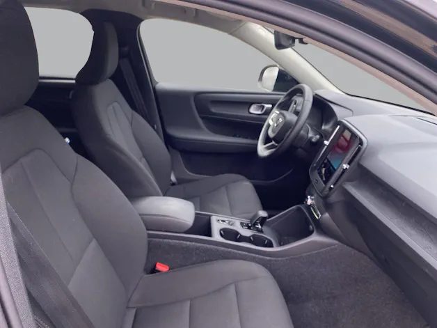 Volvo XC40 B3 Benzin Mild Hybrid Essential DCT