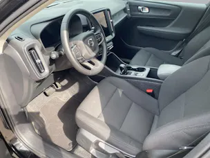 Volvo XC40 B3 Benzin Mild Hybrid Essential DCT