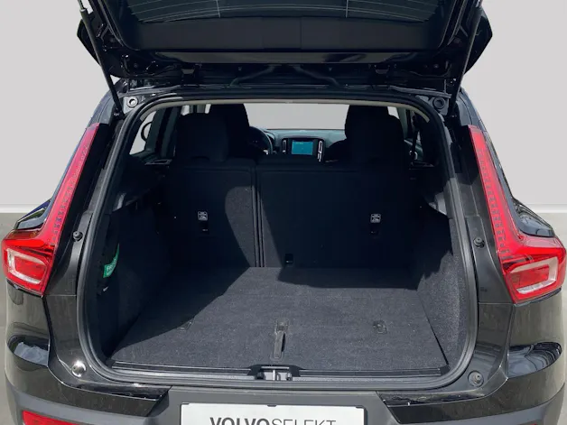 Volvo XC40 B3 Benzin Mild Hybrid Essential DCT