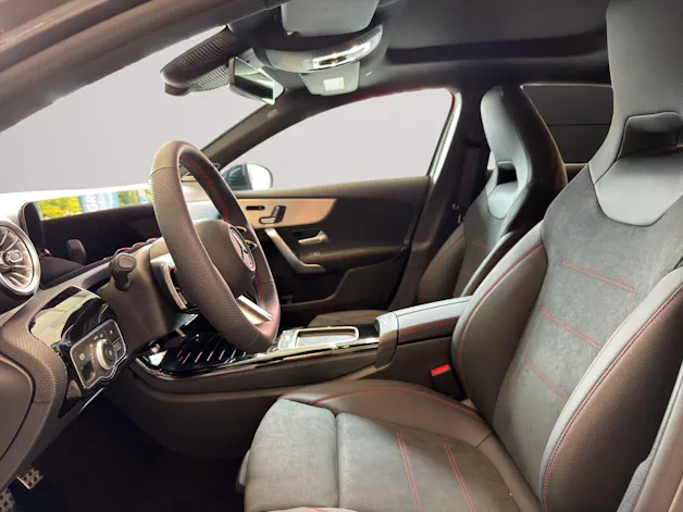 Mercedes-Benz A 220 4Matic 8G-DCT