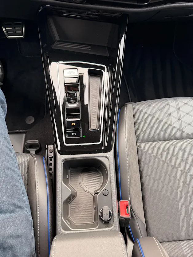 VW Golf 1.5 e TSI mHEV R-Line DSG