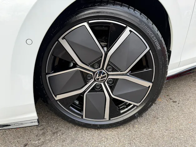 VW Golf 1.5 e TSI mHEV R-Line DSG