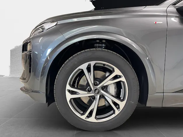 Audi Q6 e-tron quattro