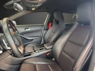 Mercedes-Benz GLA 250 AMG Line 4Matic