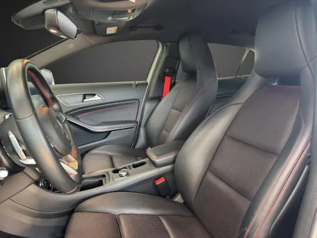 Mercedes-Benz GLA 250 AMG Line 4Matic