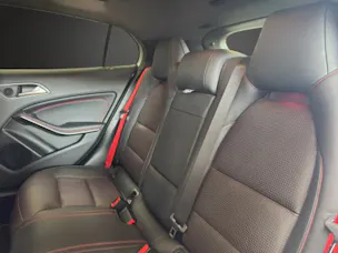 Mercedes-Benz GLA 250 AMG Line 4Matic