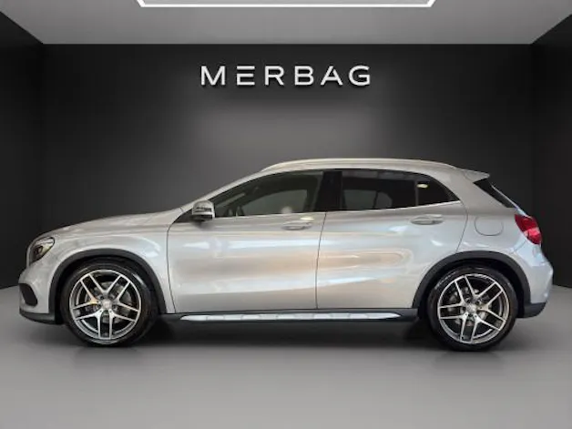 Mercedes-Benz GLA 250 AMG Line 4Matic