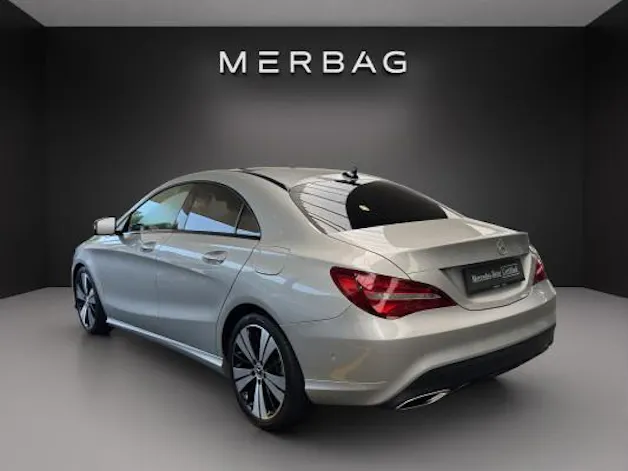 Mercedes-Benz CLA 200 Night Star