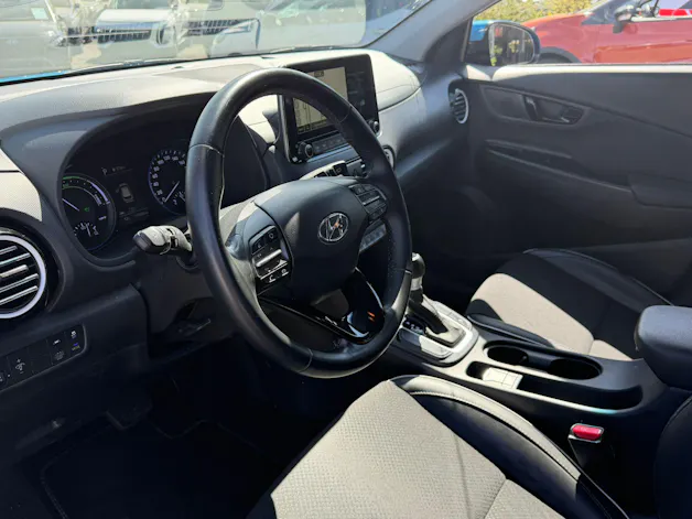 Hyundai Kona 1.6 GDi HEV Amplia DCT