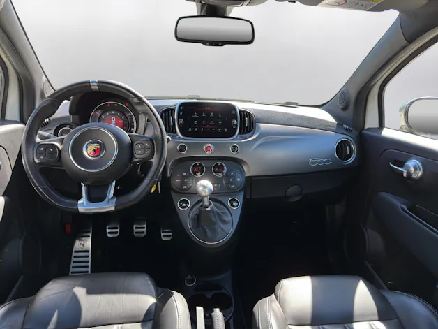 Fiat 695C 1.4 16V Turbo Abarth XSR Yamaha Dualogic