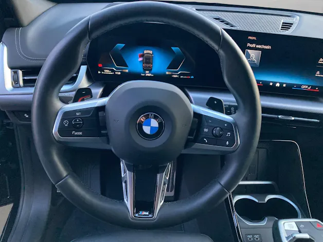 BMW X1 20d xDrive paddles