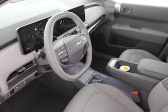 https://vehicle.imgix.net/4299210/1a1b1ab9-92f3-47fd-b080-1444e266a46b.jpg