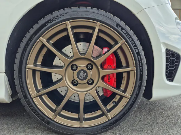 Fiat 595 Abarth 1.4 T-Jet 180 Competizione